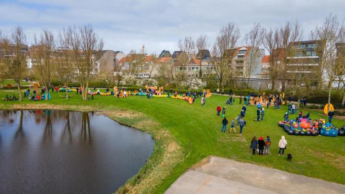 Kinderen amuseren zich rot in Normandpark.© LC