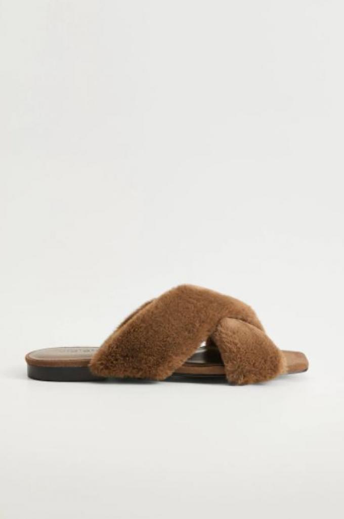 Bruine sandalen in faux fur
