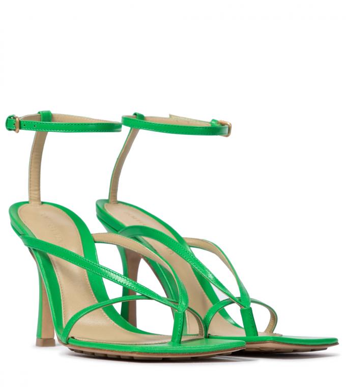 Minimalistische strap-sandalen in fel groen