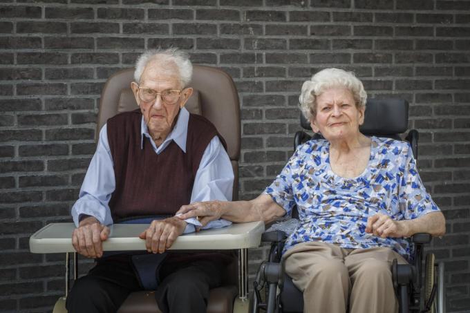 Adhémar Devogele en Jenny Vandeviver zijn 70 jaar getrouwd.© JS