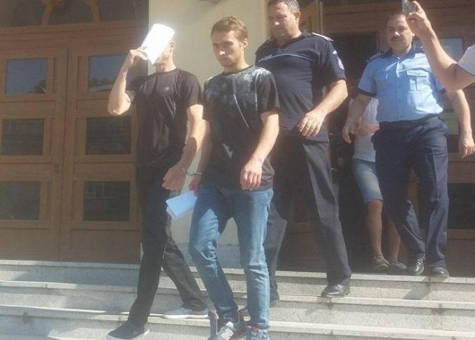 Alexandru Caliniuc na zijn arrestatie in Roemenië. (foto Danut Zuzeac)
