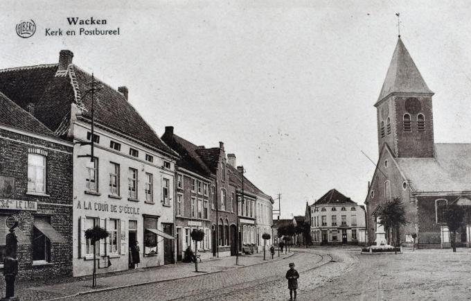 Tot aan de Tweede Wereldoorlog bestond er op dezelfde locatie al een café A la cour de Ste Cécile.©TOM VAN HOUTTE Archief Jules Desmet