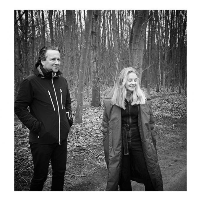 Dogwalker (met co-zangeres Anna Julia Verstrynghe en frontman Nikolaas Debusschere) verrassen met een cover van de groep ABC.© GF