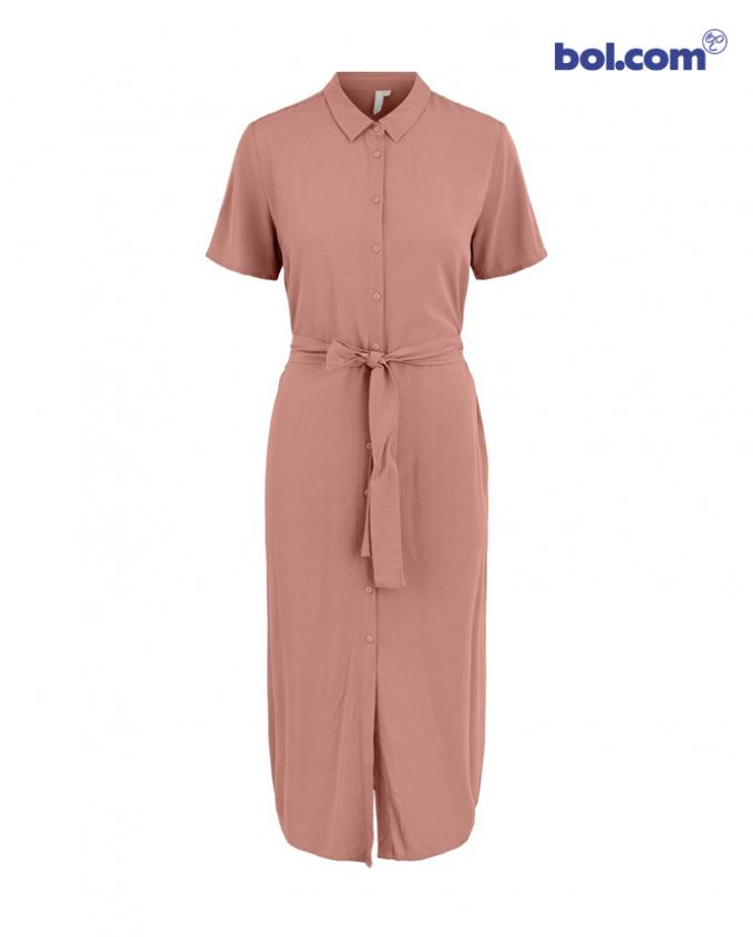 Look 2 - Pastelroze midi-jurk met split