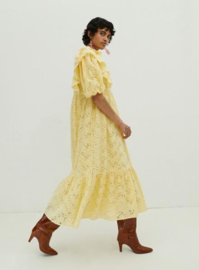 Vintage prairie-jurk met kant en ruches in geel