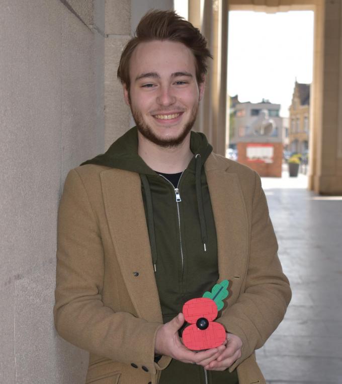 Corneel Clarys: “Ik heb ooit eens een poppy in Lego gemaakt om cadeau te doen aan iemand.”© TOGH