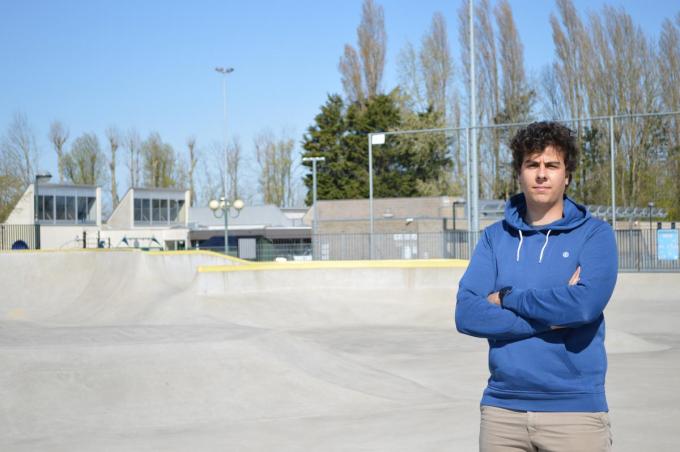 Robbe Dheuninck op het skatepark waar hij al vaak actief was.©Dylan Vynck