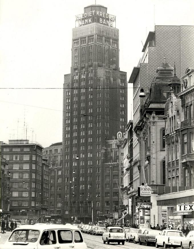 Een beeld van de Boerentoren in 1968.© BELGA