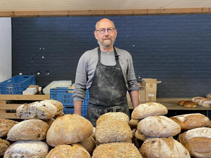 Erik Hantson biedt elke week kwaliteitsbrood van Kris Goegebeur en Brecht Deleye aan.© (Foto DRD)