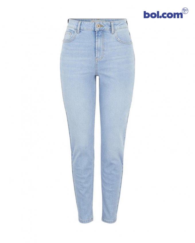Look 2 - Jeans met hoge taille