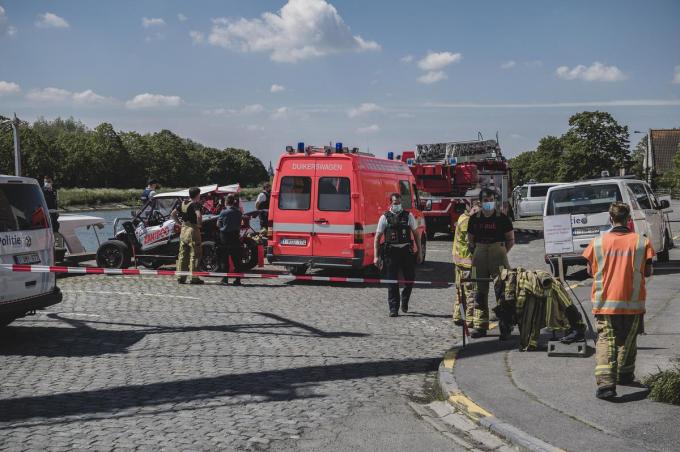 Het jaagpad werd meteen afgezet zodat politie en hulpdiensten hun werk kunnen doen.© (Foto OV)