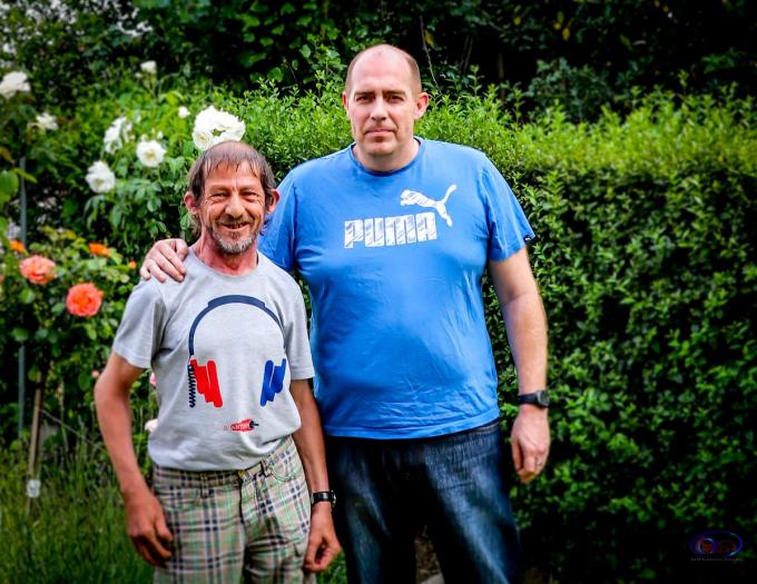 Patrick Lesage en Yves Devoldere, de man die hem uit de Leie redde.© Nicolas Verhaeghe