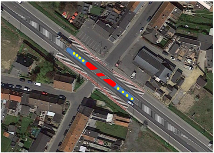 De fietsers zullen halverwege de Rijksweg op een veilige plaats kunnen wachten om vervolgens de volledige oversteek te maken. De voorsorteerstroken om links de Klijt- of Krekelstraat in te rijden verdwijnen, want die beweging zal ook niet meer mogelijk zijn voor wagens.