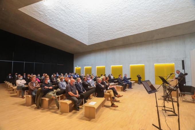 Vrijdagavond werd het nieuw crematorium Polderbos officieel ingehuldigd met een reeks toespraken.© Peter MAENHOUDT