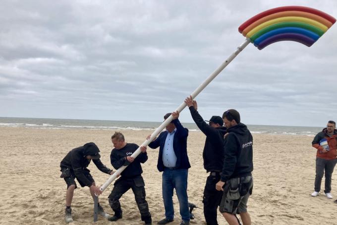 Burgemeester Bart Tommelein (Open VLD) vindt de regenboog-emoji een duidelijk statement.© GLO