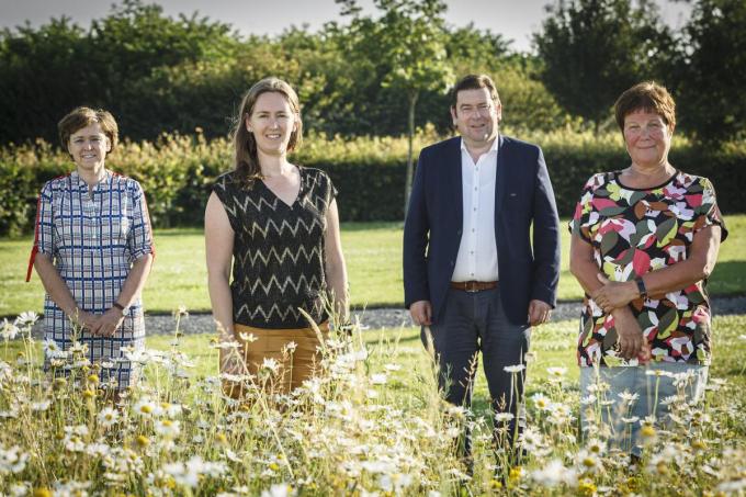 Het gemeentelijk relanceplan werd voorgesteld. We zien Carlone Seynhaeve, Sien Jacques, Bart Dochy en Gerda Dewulf . (foto JS)©jan_stragier Jan Stragier