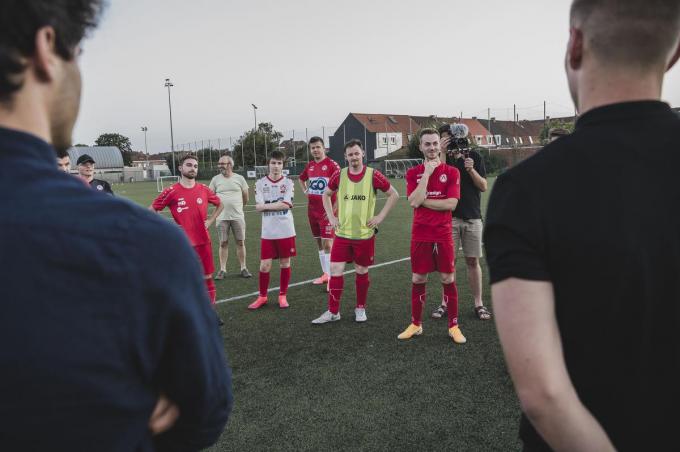 “Onze voetballers zijn trots om zichzelf spelers van de Veekaa te kunnen noemen”, zegt coach Youssef Ouassou.