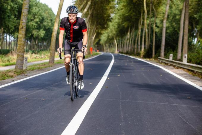 Op deze strook langs de Damse Vaart kan er straks geknald worden.