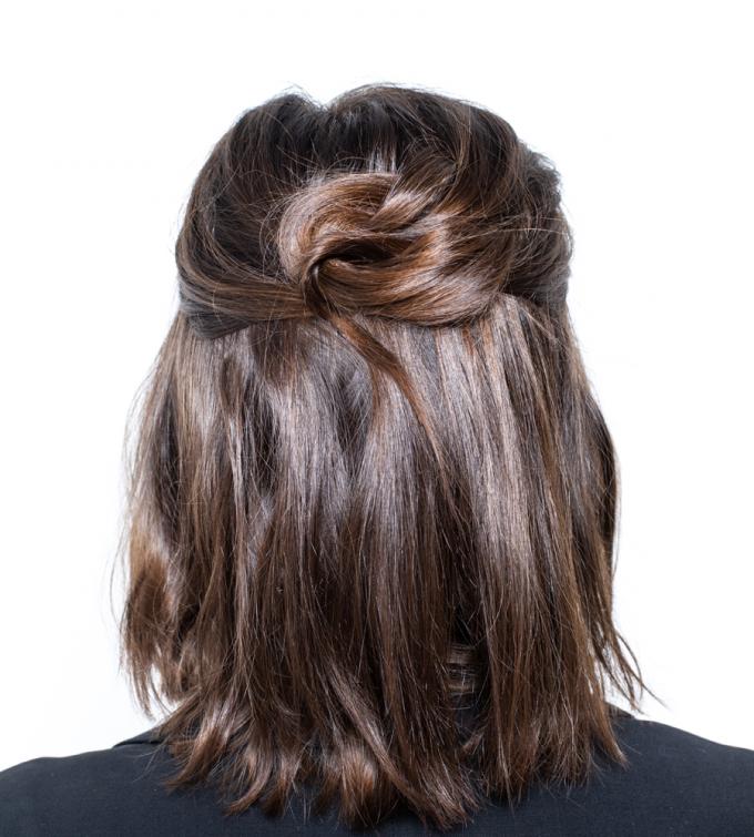 Le chignon noué