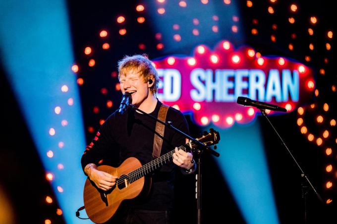 Ed Sheeran vindt het thema van De Warmste Week zo belangrijk dat hij maandag een showcase gaf, waarop Elodie aanwezig mocht zijn.