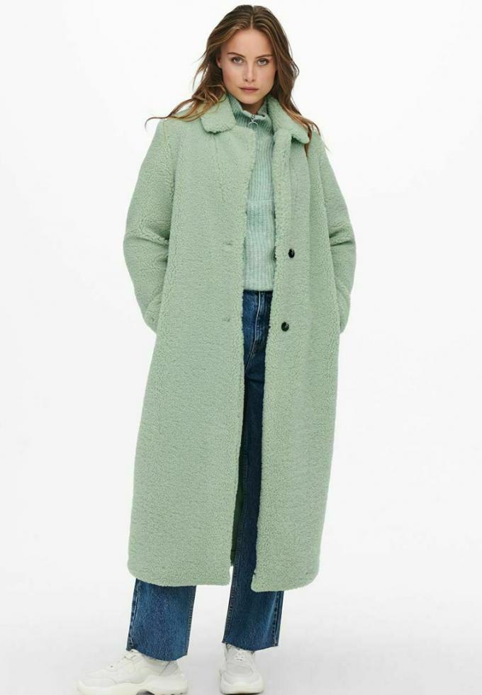 Manteau vert tendre en teddy