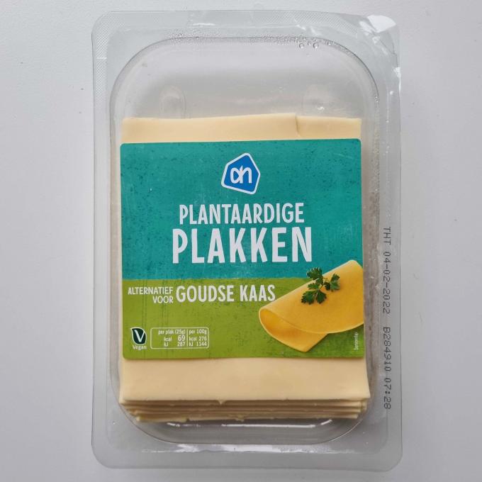 Plantaardige plakken - alternatief voor goudse kaas - van Albert Heijn 