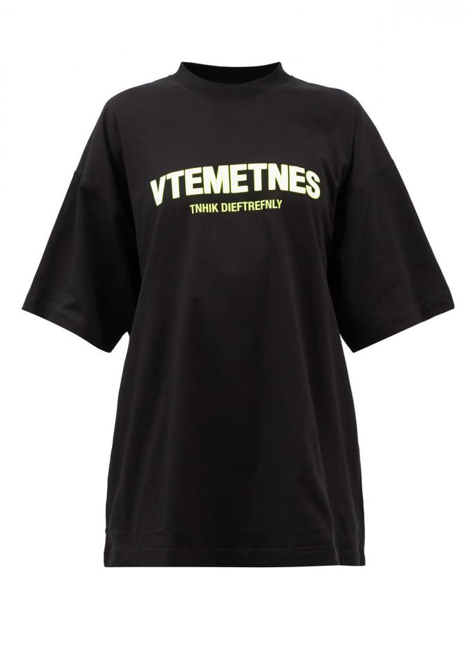 Zwarte katoenen T-shirt met Vetements logo