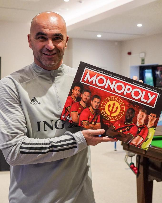 Ook bondscoach Roberto Martinez heeft een Monopolyspel van Pieter De Wulf in de kast staan.