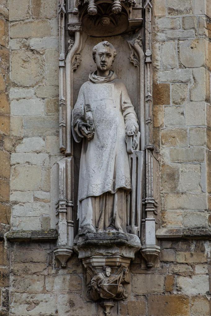 De Sint-Ivokapel en de H.-Laurentius op de Burg. (foto Davy Coghe)