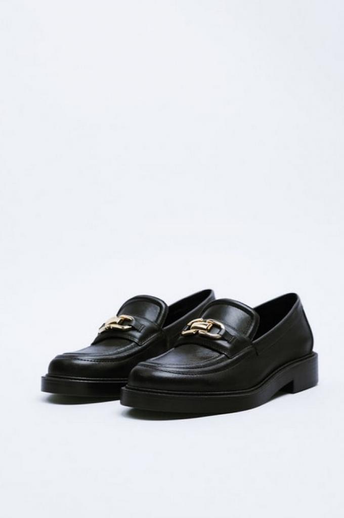 Mocassins à boucle métallique
