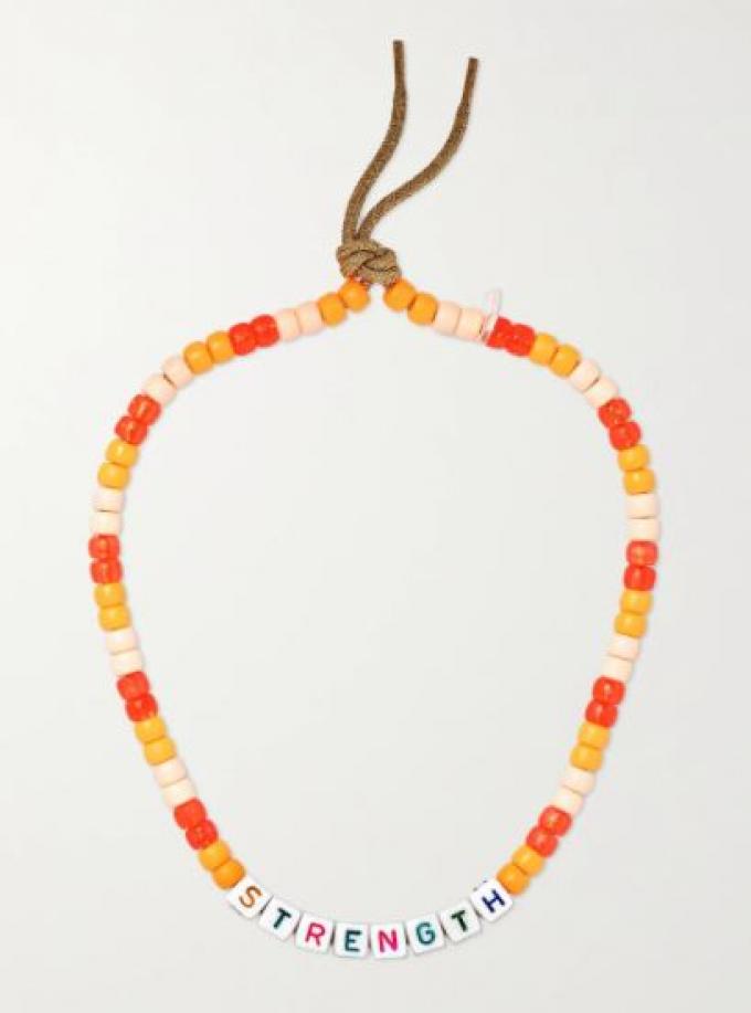 Kleurrijke halsketting met parels en letters