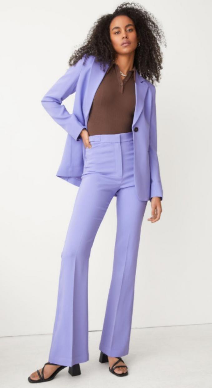 Lila suit