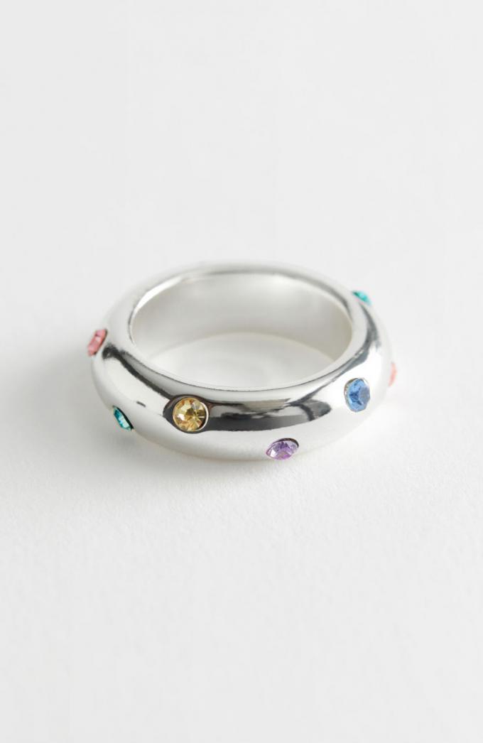 Zilveren ring met steentjes 
