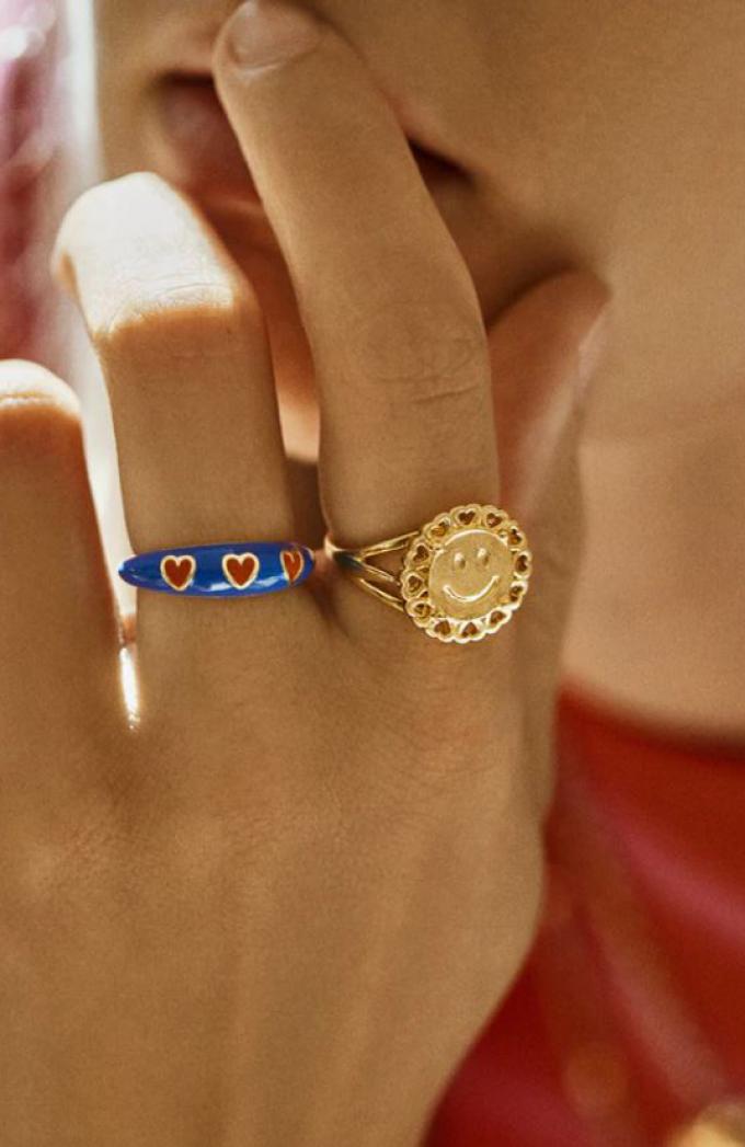 Blauwe ring met hartjes 