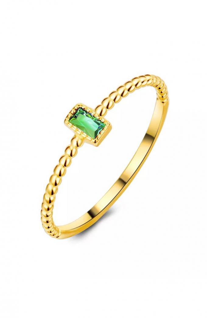 Gouden ring met groene zirkonia 