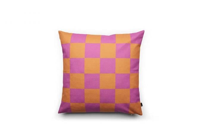 Un coussin coloré