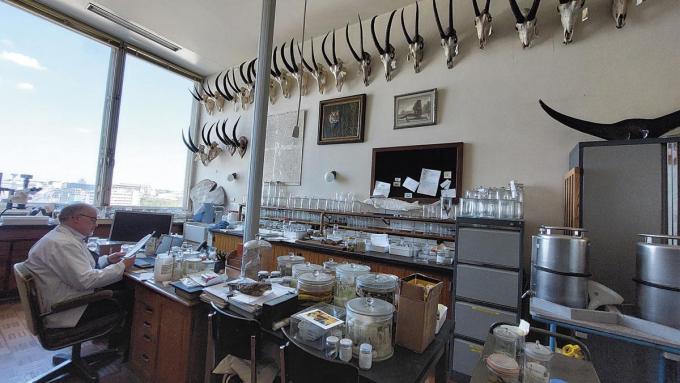 Les bureaux vintage des scientifiques.