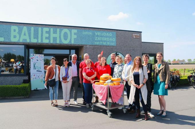 De vijfde Week van de Korte Keten werd officieel geopend door Vlaams minister van Economie Hilde Crevits (CD&V) in de kaas- en zuivelboerderij Baliehof in Jabbeke.