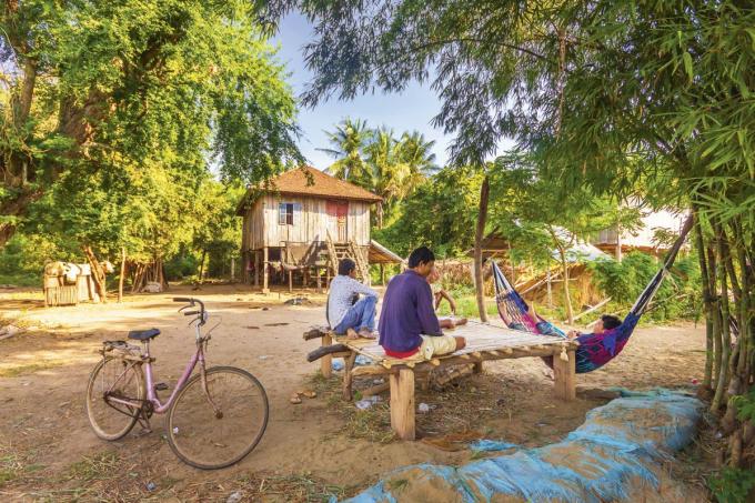 Angkor Ban is een van de weinige dorpen in Cambodja waar nog traditionele houten huizen op palen te vinden zijn.