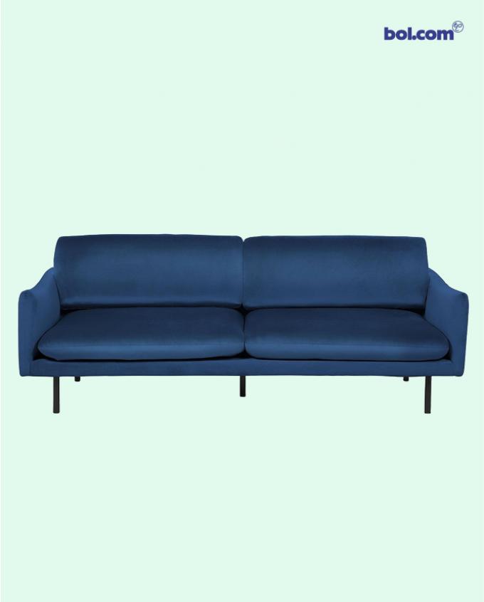 Eyecatcher: felblauwe driezitsbank