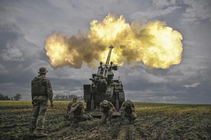 Le déséquilibre de moyens entre l’armée ukrainienne et son homologue russe peut être compensé par la qualité de l’armement aux mains des Ukrainiens, dont les canons Caesar français.