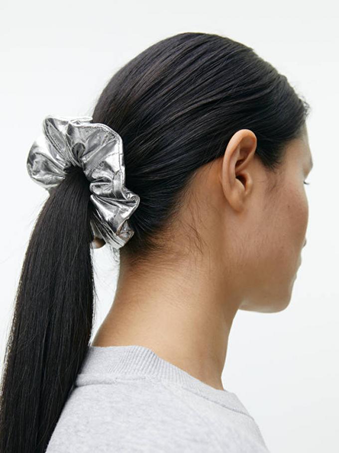 Zilveren scrunchie