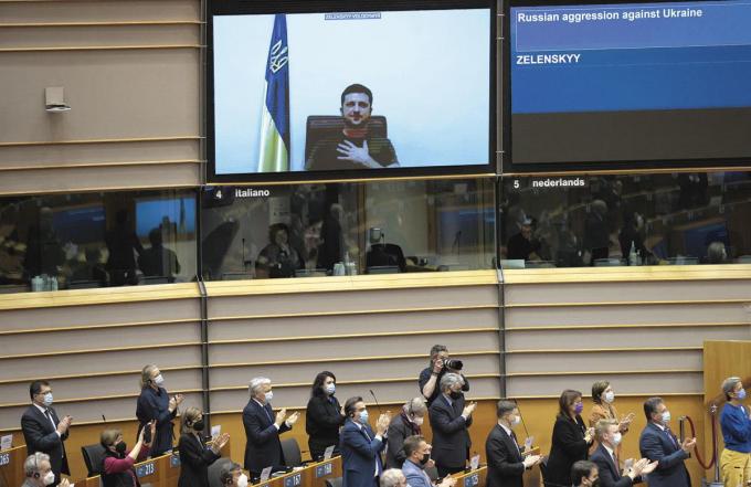 Le président ukrainien Volodymyr Zelensky a rappelé lors de son allocution au Parlement européen, le 1er mars, que l’Union européenne est une civilisation d’avenir.
