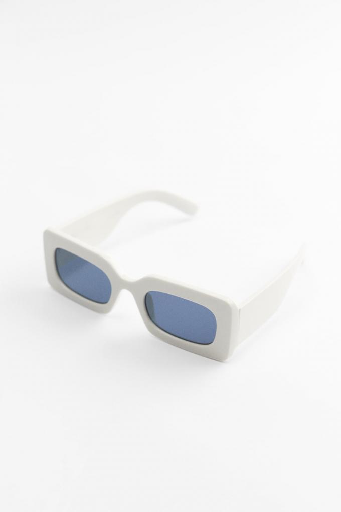 Rechthoekige retro zonnebril met wit montuur