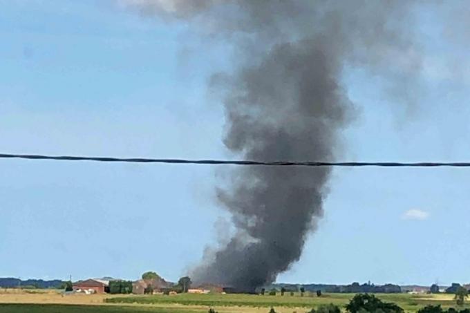 De rookpluim was kilometersver te zien.