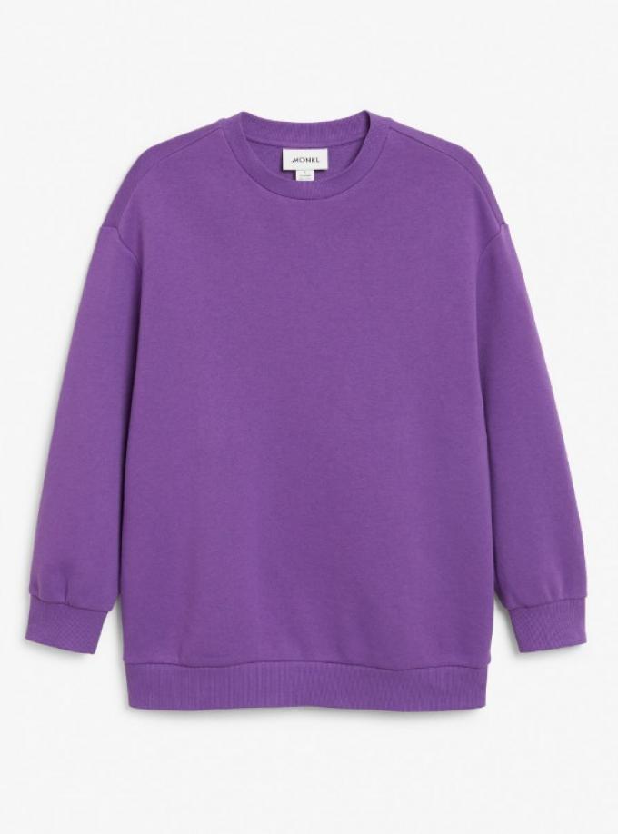 Sweater in violet