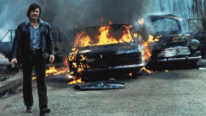 Charles Bronson dans Le Flingueur de Michael Winner (1972), que l’acteur retrouvera deux ans plus tard pour Un justicier dans la ville.