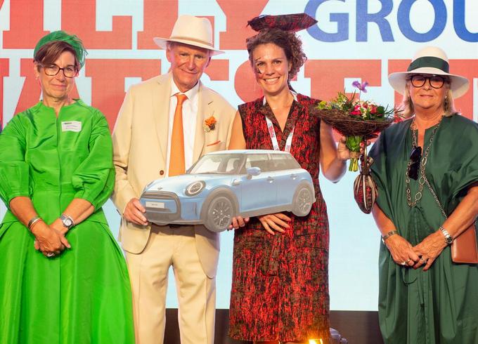 175ste Waregem Koerse Feesten Met Willy Naessens Hat Trophy En 