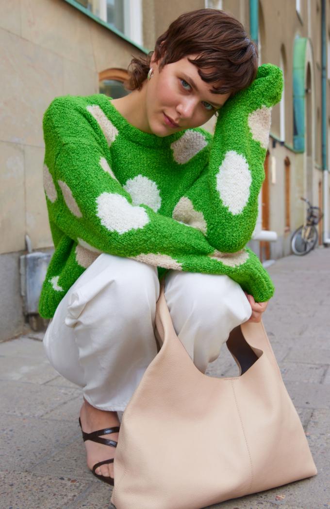 Groene trui met polkadots