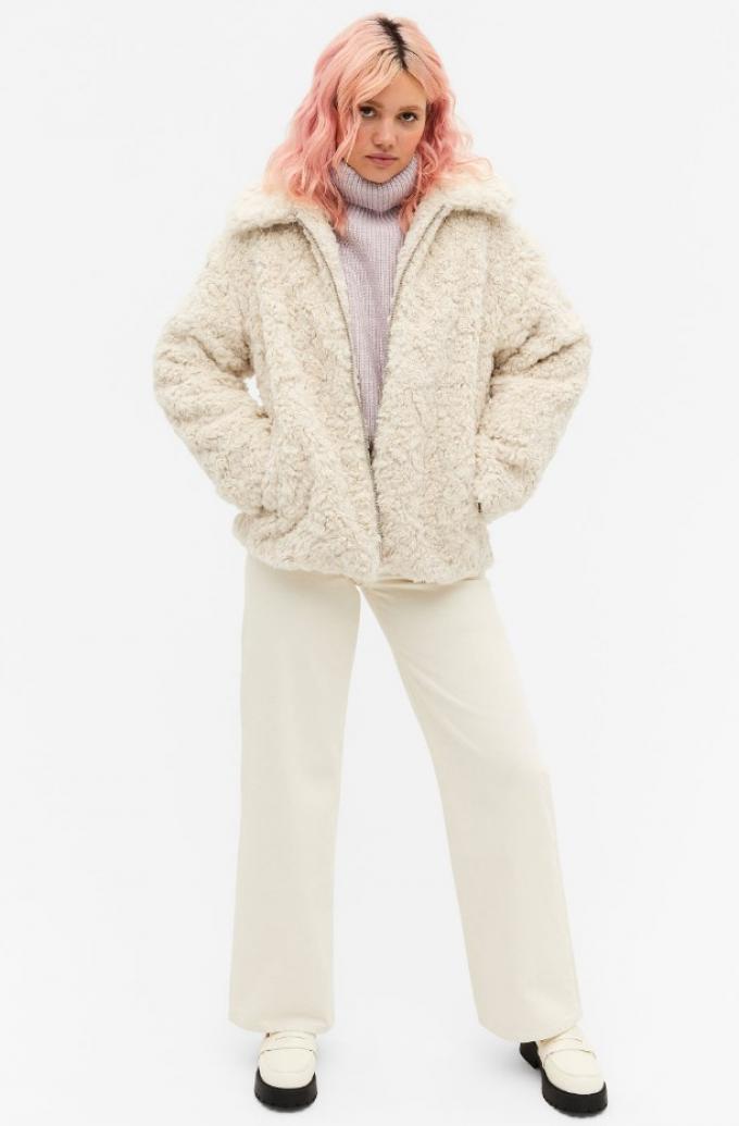 Oversized zip-up faux fur